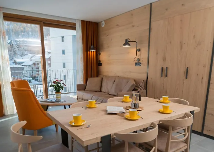 Hotel apartamentowy Red Fox *